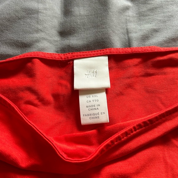 H&M Orange Puffy Sleeved Top - Plus - Picture 2 of 7